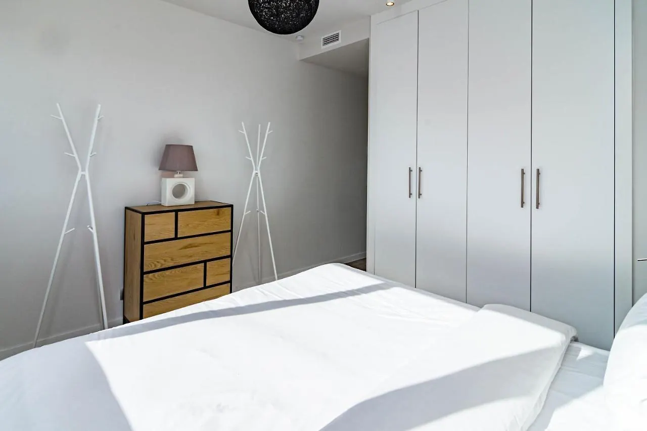 펜션 Lmt46 - Modern Style Spacious Townhouse 에스테포나