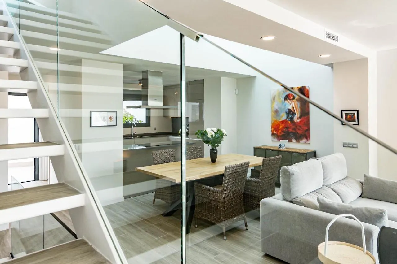 Lmt46 - Modern Style Spacious Townhouse 에스테포나 펜션